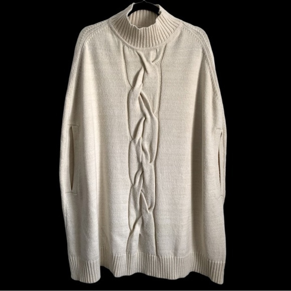 Zenergy by Chico’s Mock Neck Cream Poncho